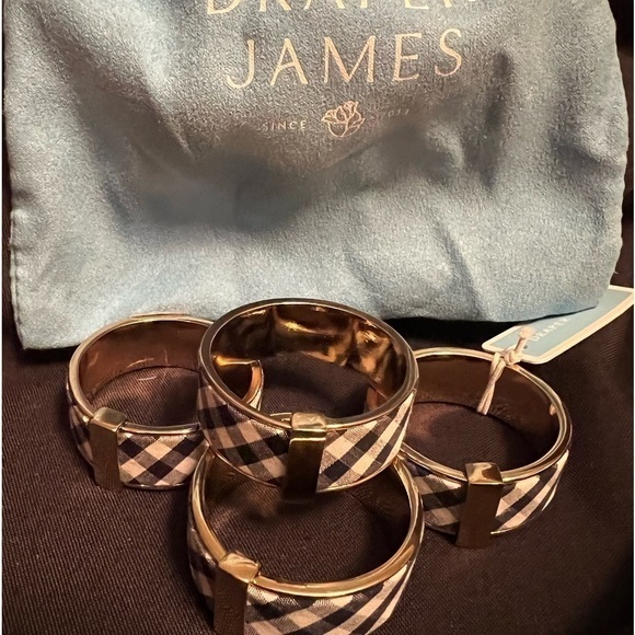 NWT Draper James Classic Navy Gingham Plaid Napkin Rings Gold Accent Set of Four - Picture 1 of 4